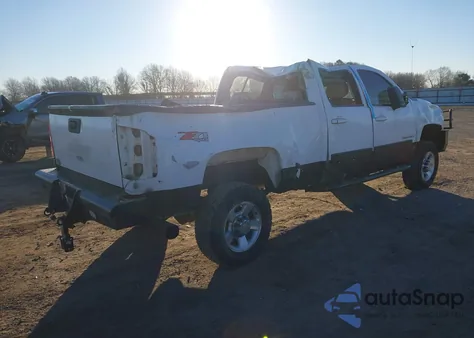 2008 Chevrolet Silverado 2500Hd Ltz from USA, damaged, VIN 1GCHK23628F135840